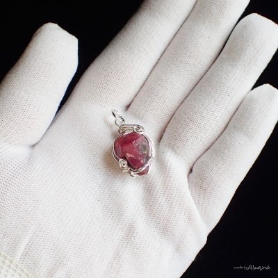 画像5: エルフのペンダント ラズベリーガーネット