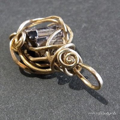 画像4: 古機巧魔燃料護符 桃金ビスマス結晶