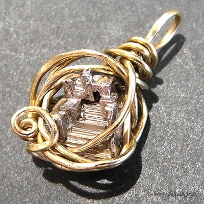 画像6: 古機巧魔燃料護符 桃金ビスマス結晶