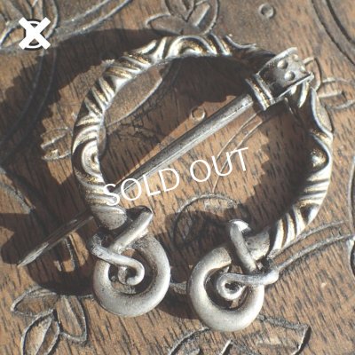 画像6: ヴァイキングのマント留め